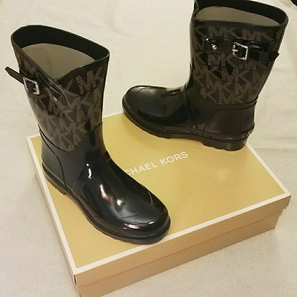 michael kors boots womens yellow